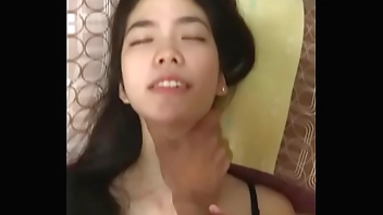 je baise une asiat je lui défonce la chatte