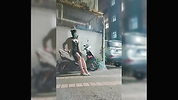 戶外露出自慰射精