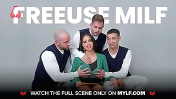 Skinny Blonde Hot MILF Boss Kyaa Chimera Sex With Employee At Work