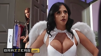 Hot And Mean - (Ariella Ferrera, Isis Love) - MILF Witches Part 1 - Brazzers