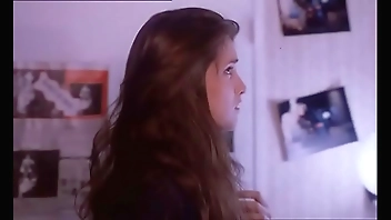 Brigitte Lahaie & Florence Guerin (Le couteau sous la gorge)