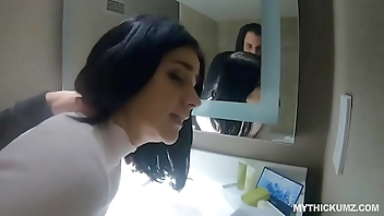 Thick ass teen Violet picks up stranger for a quickie