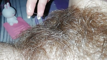 Quick masturbation in the bed Hairy pussy close up orgasm big clit cumming