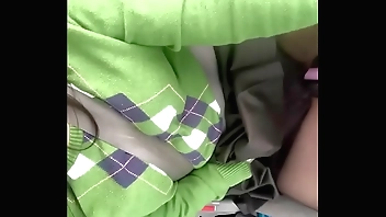 Sexy mature couldn’t wait to cum and fucks herself on the drive home