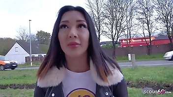 GERMAN SCOUT - THAI TEEN KITTY AUS FLENSBURG BEI ECHTEN STRASSEN CASTING GEFICKT