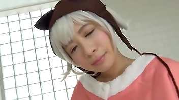 人気秋○原のメイド喫茶で働いていた千野くるみちゃんのお得意コスプレで泡姫になっちゃった！ 2