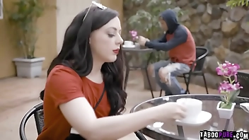 Seductive babe Whitney Wright has a stalker named Micaheal Vegas,one night she invited him and finally get a chance to fuck her tigjt juicy pussy.