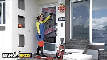 BANGBROS - Where's Bruno's Dick? Inside A Pumpkin, Waiting For Evelin Stone