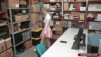 Officer fucks thief for stealing wallet