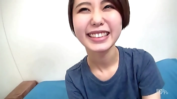 Amateur Gachinanpa-I'll give a reward to students who are vulnerable to pushing, so I invited them to intercrural sex-Mana Imori 1