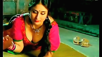 Kareena Kapoor big juicy boobs pressed