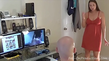 கை ஆட்டிய மகனுக்கு தனது புண்டைக்குள் ஆட்ட விட்டு தண்டனை குடுத்த அம்மா Tamil