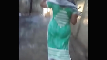 Sexy tight Indian desi leggings bhari gaand