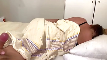 Jerking off while stepmom is naked and then she wake up