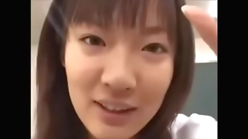 制服女子高生のカメラ舐め