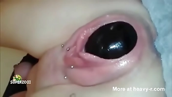 Se mete una berenjena