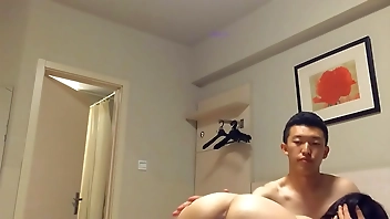 E-cup sexy big beauty and girlfriend's husband have an affair