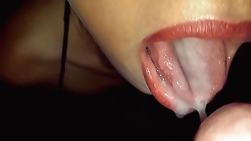 Recopilacion d9e mamadas, y semen en la boca.