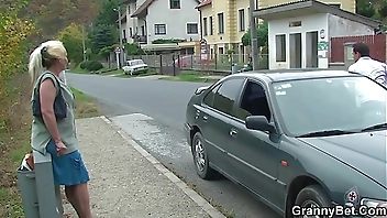 Old granny gets picked up and fucked