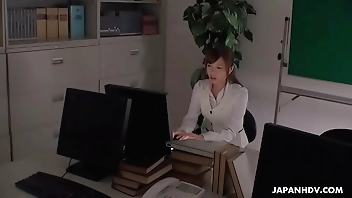 Japanese office lady, Aihara Miho is masturbating at work, uncensored