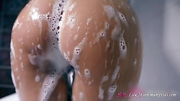 Lilu चंद्रमा, और, में झरना देखने का तरीका