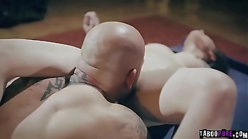 Casey Calvert lose to a sex bet with Derrick Pierce!