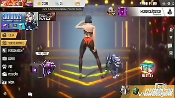 Novinha no freefa balançando sua bela bunda dura deixando jogador de PAU DURO. -- Quer aumentar seu pênis por apenas 2R? Entre aqui