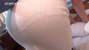 露出する悦びを知った熟女にドロドロ中出し   西原美鈴 2