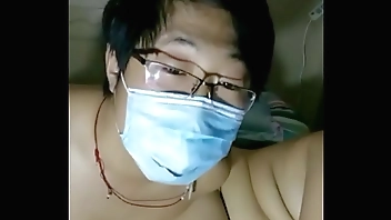 悪いと思っていることをやってみたり。そういうことは、一時的に気分を変えて、問題そのものから遠ざけてくれる。だけど、それは、本当に一時のこと。だから、また、次の日になって、問題が起きれば、不満な気持ちは湧き上がってきてしまう。もし、心の中に欠落があるのなら、そのことをほかの事で誤魔化すのは、ほどほどにしよう。それよりも、何が問題になっているかを考えて、どうすればいいかを検討しよう。幸せというのは、普通の状態で気持ちが、満たされていること。だから、