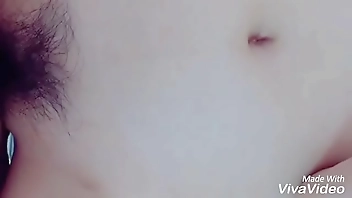 Địt em vợ mới lớn lồn hồng