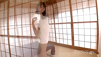 ～営業用宣伝素材撮影で即ズボ～ 視界侵入！たちまち挿入！   ももき希 1