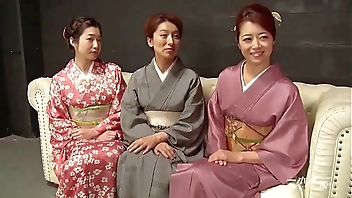 美熟女ダラケの乱交パーティー1