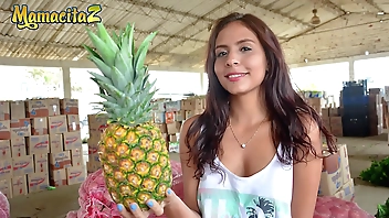 MAMACITAZ - Latina Evelin Suarez Tricked By Eager Boys