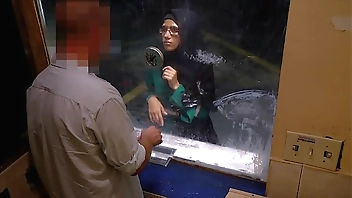 ARABS EXPOSED - Desperate Arab Woman Fucks For Money At Shady Motel