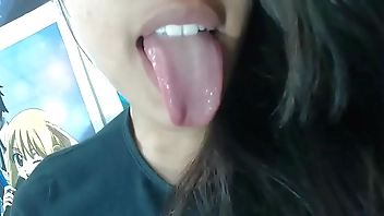 Girl salmakia follando y jugando con su coño