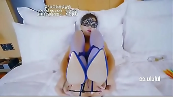 国产   ff8.im/whf8       华语第一色播大秀平 台过刚才发生的事让她一进起了共鸣男人