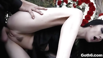 Goth teen Marley Brinx bangs with a widower