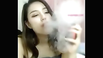 大叔爆操性感漂亮的美女对白淫荡