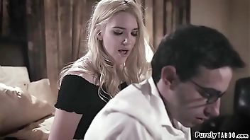 Stunning stepsis sucks her nerdy stepbro n lets him fuck her