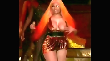 Nikki Minaj Tits