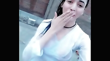 गरम लड़की