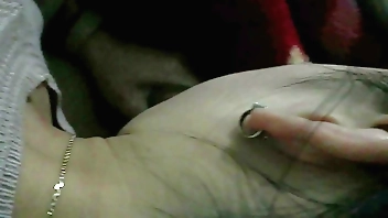 Girlfriend thổi kèn cho bạn trai