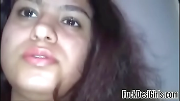 Cute desi girl ready to fuck.