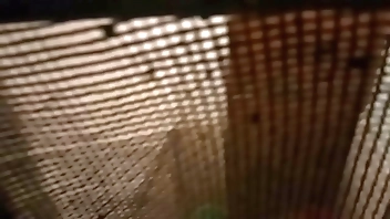 सेक्सी भाभी बाथरूम मे