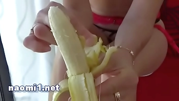 naomi cruch a dirty banana