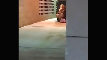 Hooker Sucking Dick In An Alley