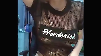 BIGO Thả rông mặc áo xuyên suốt lộ 2 quả zú bự