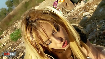 Public blowjob while peeing and outdoor fucking with dulce Chiki