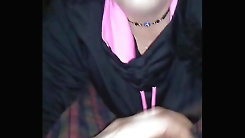 Late-night blowjob in the garage so we get caught by mom