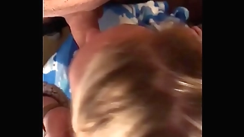 DIRTY TALKING AMATEUR TINDER DATE GIVES ER THANKS TO A VETERAN